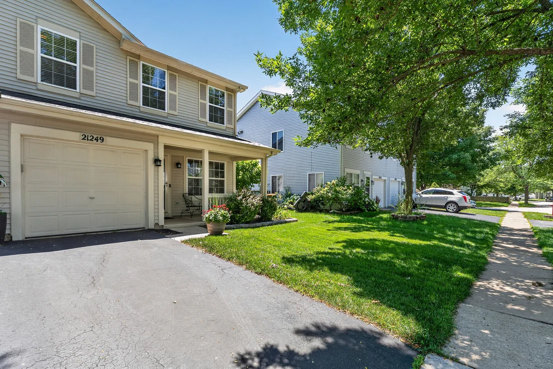 Photo of 21249 W Edison Lane