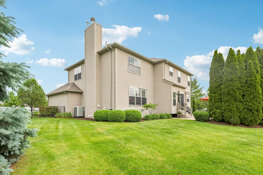 Photo of 25323 WILSON Court