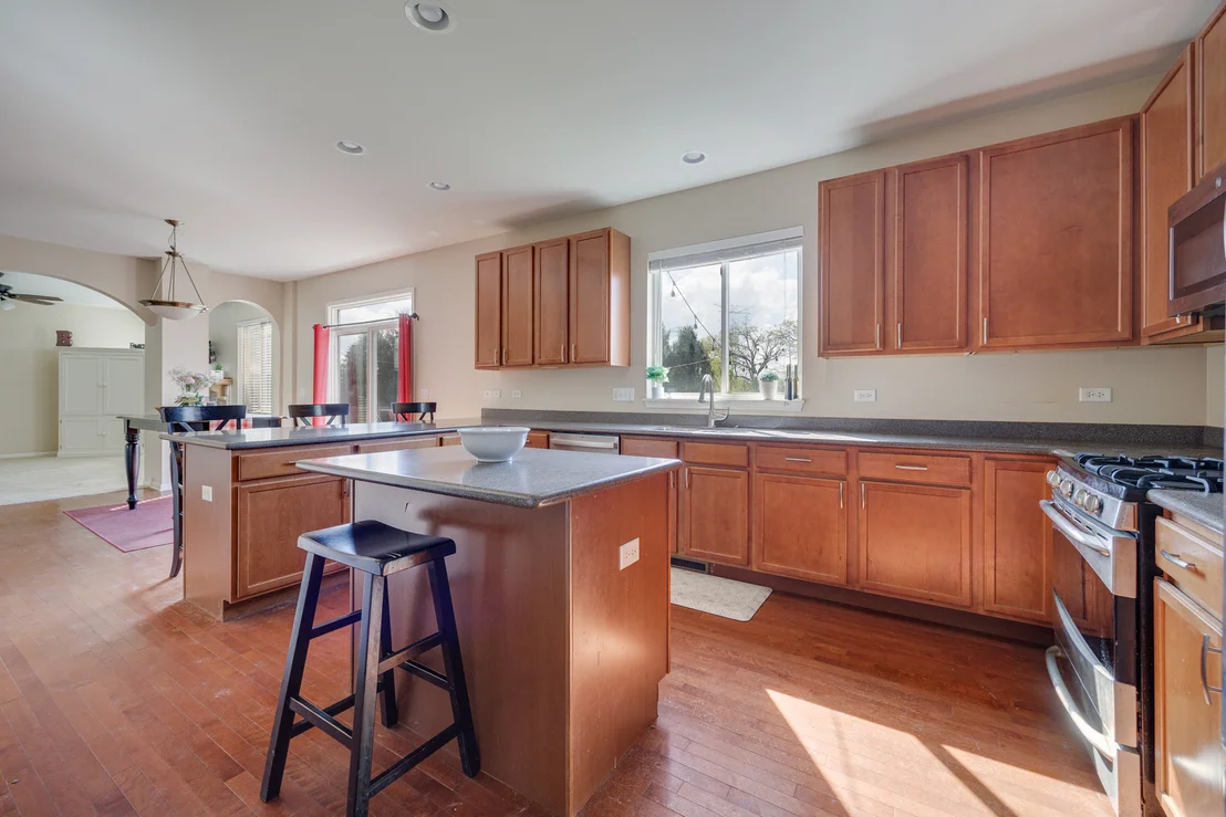 Photo of 1387 Baroque Avenue