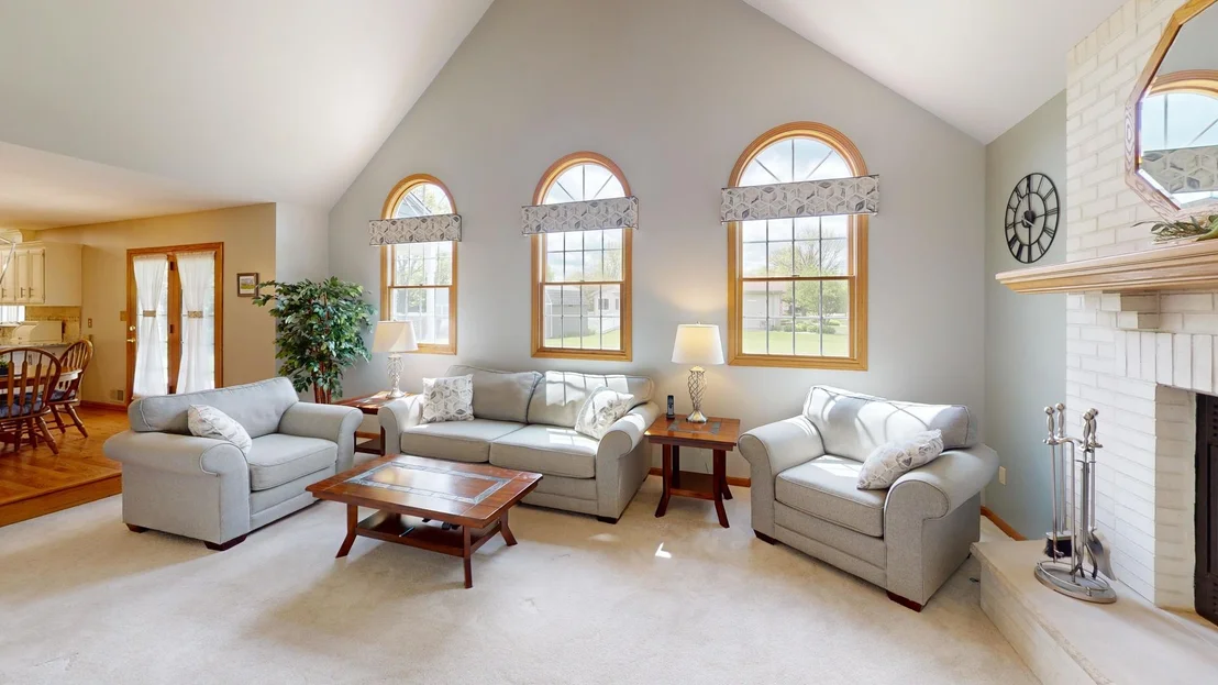 Photo of 25715 W Cherokee Trail