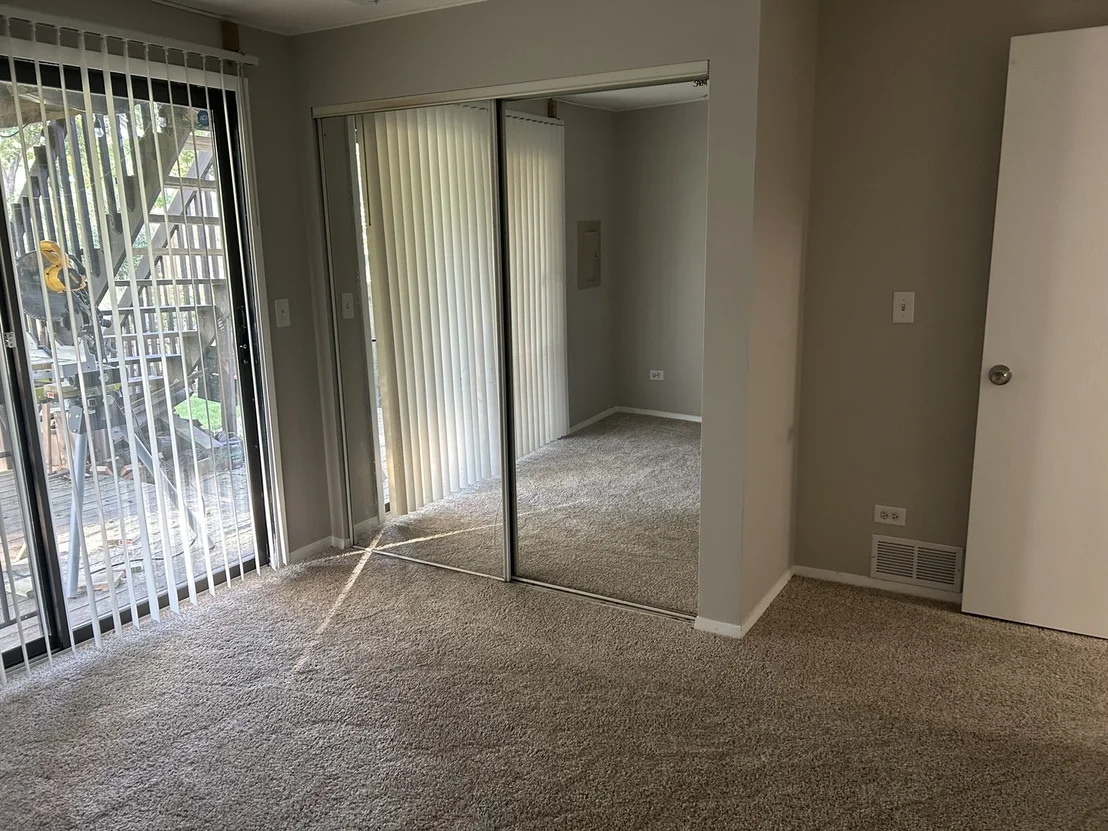 Photo of 1116 STRATFORD Lane