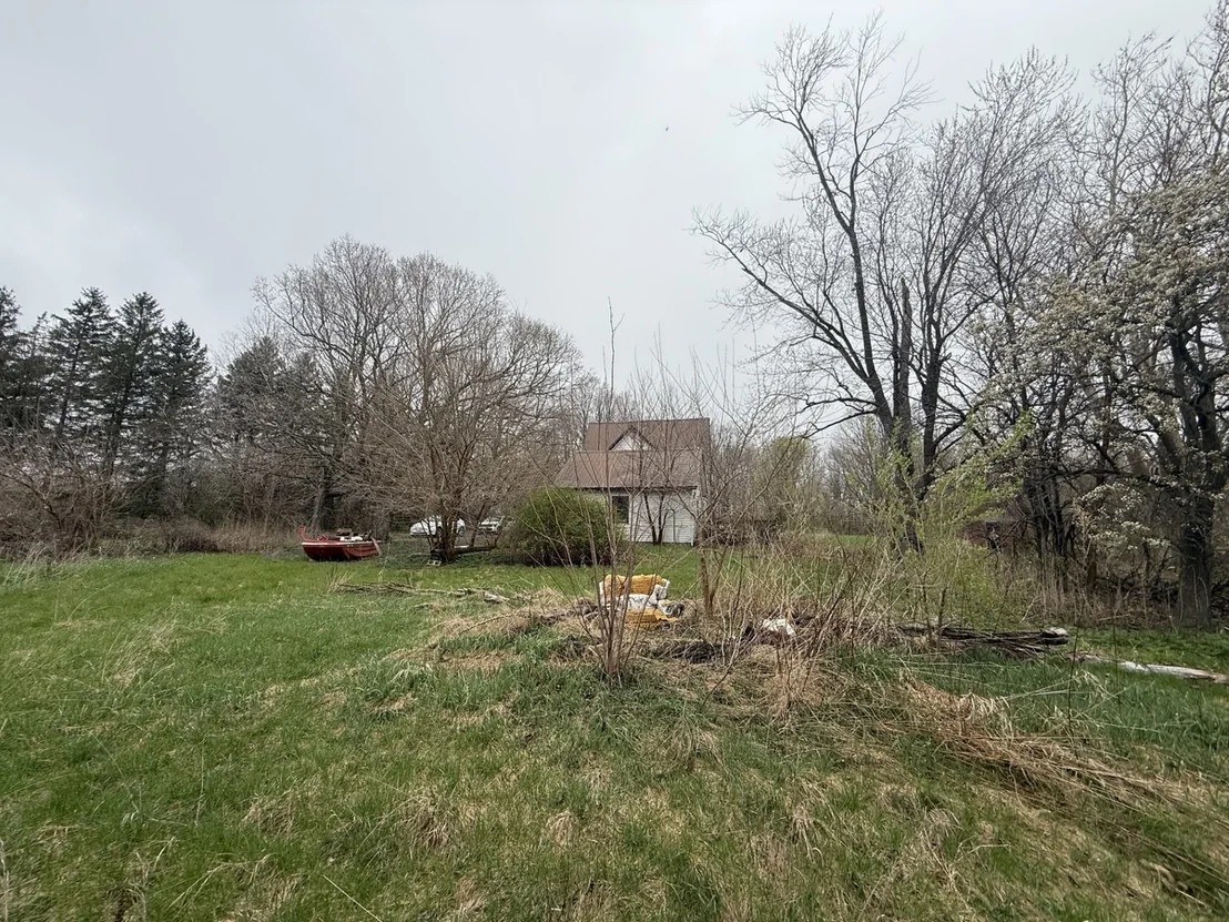 Photo of 656 N 6th Road