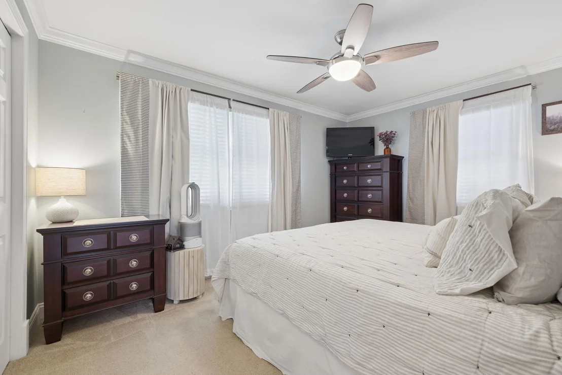 Photo of 809 E Division Street