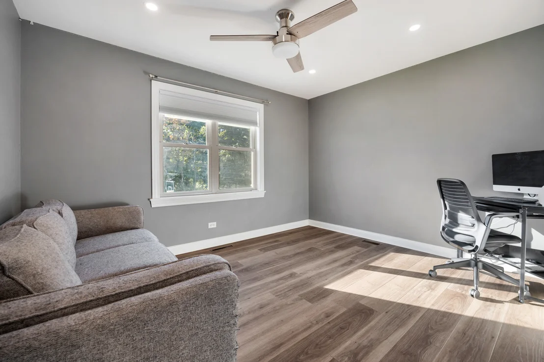 Photo of 445 Stanford Drive