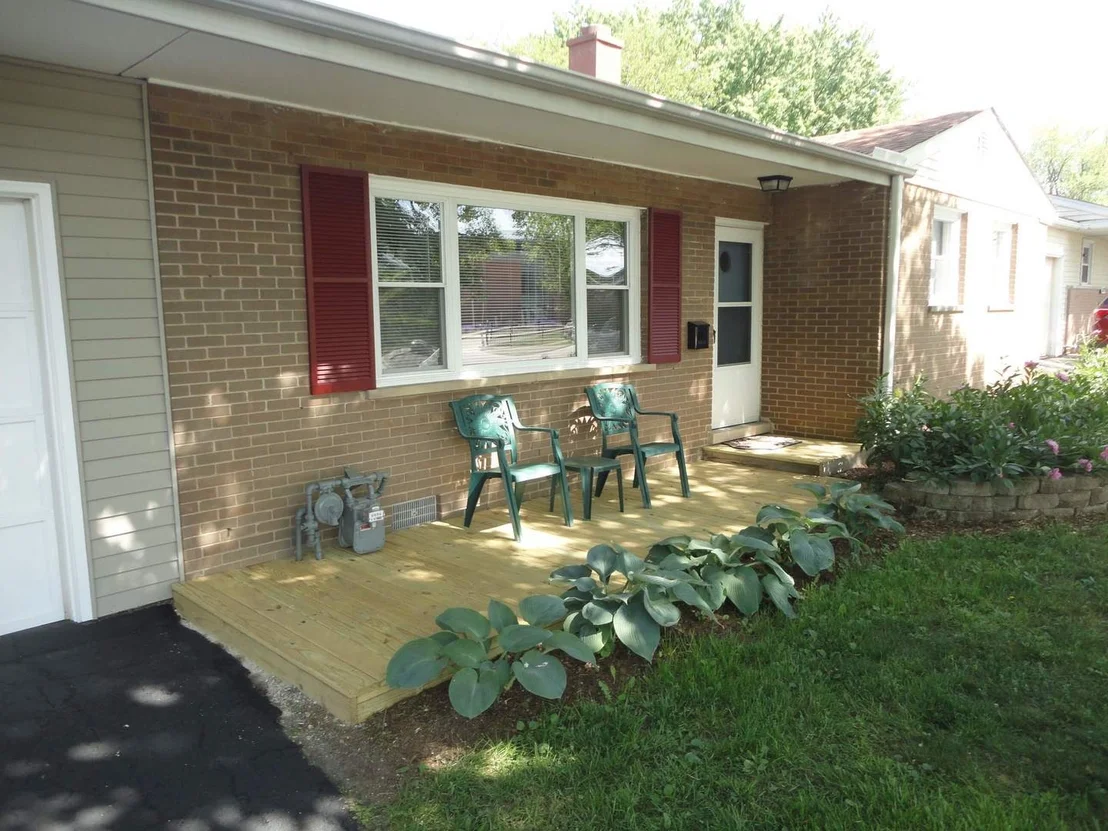 Photo of 6325 Dunham Road