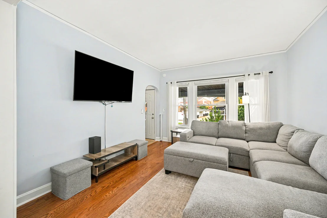 Photo of 813 Circle Avenue