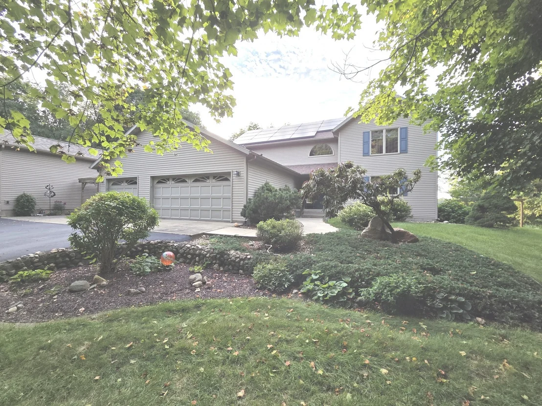 Photo of 37322 Comanche Drive