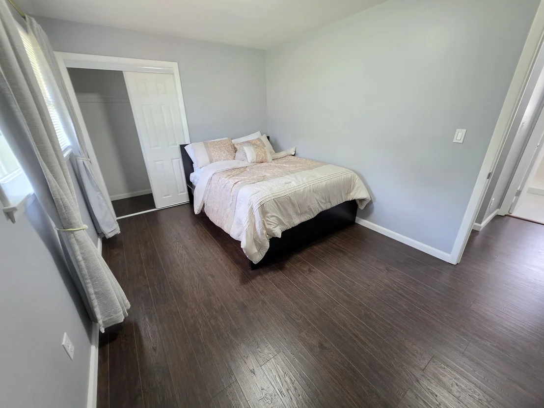Photo of 2301 Greenbriar Lane