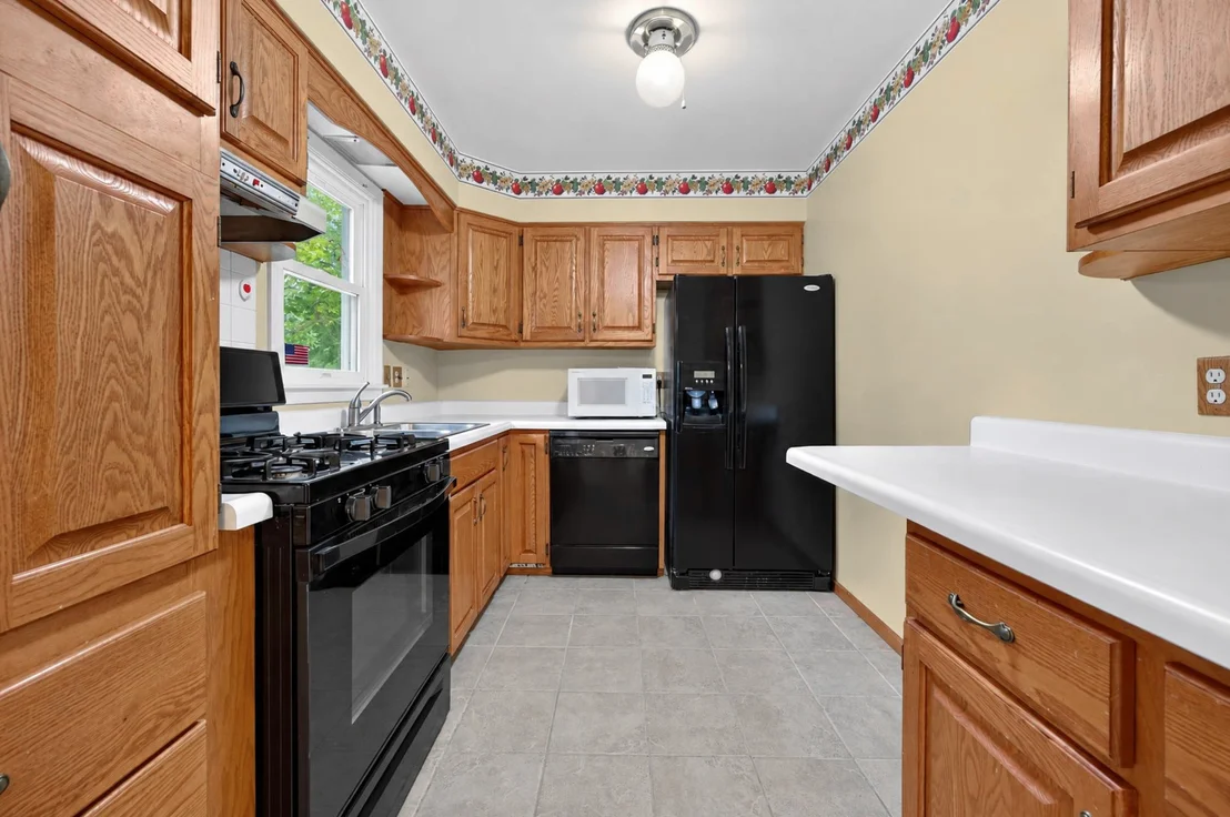 Photo of 405 Warren Avenue