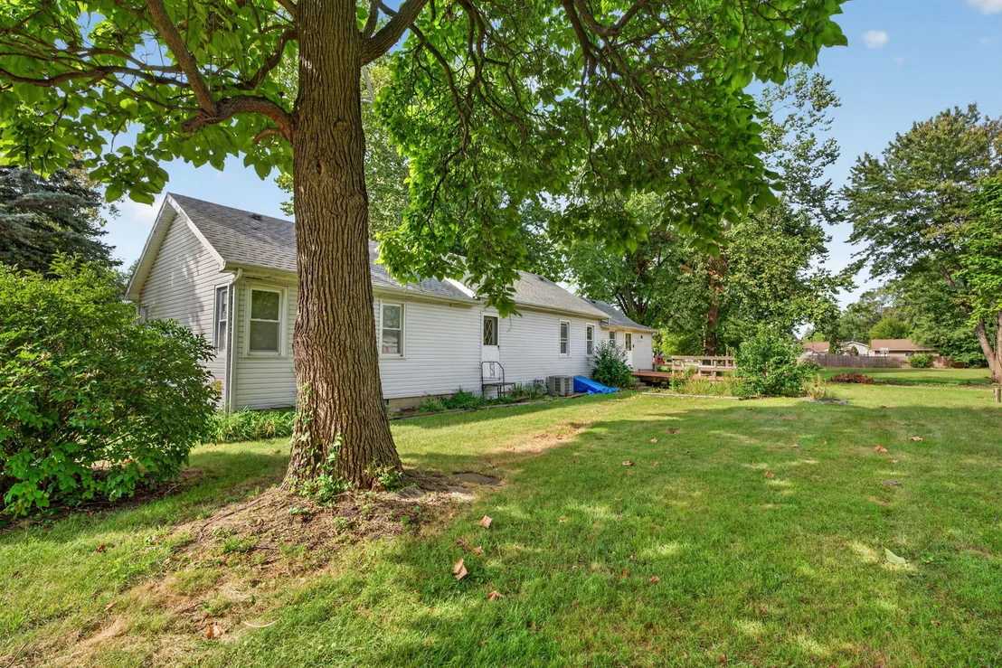 Photo of 406 W 3rd Street