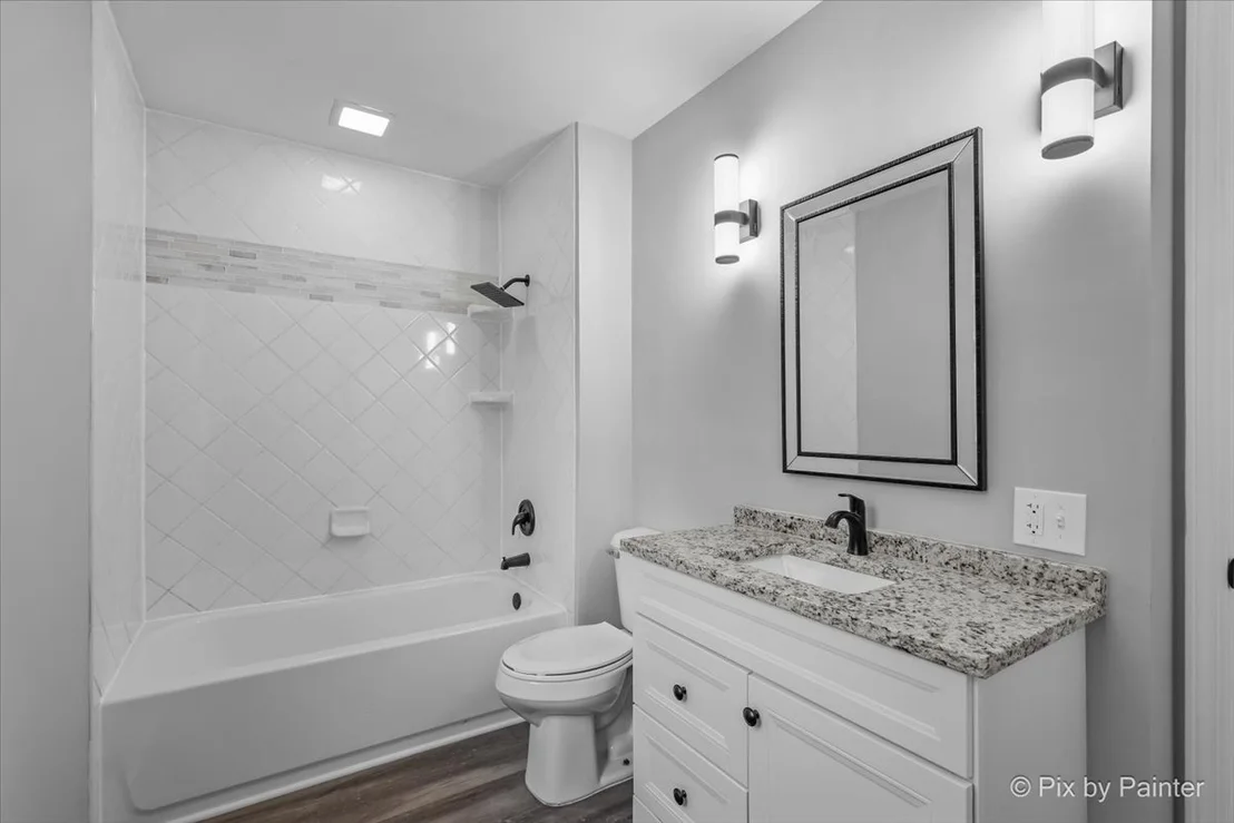 Photo of 166 Tracy Way