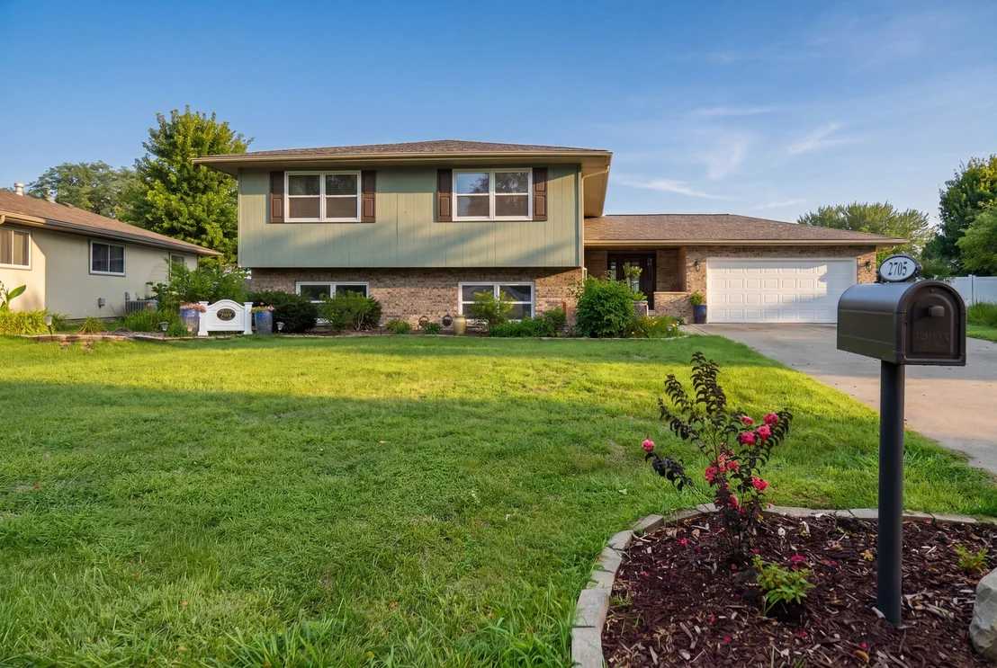 Photo of 2705 Debo Drive