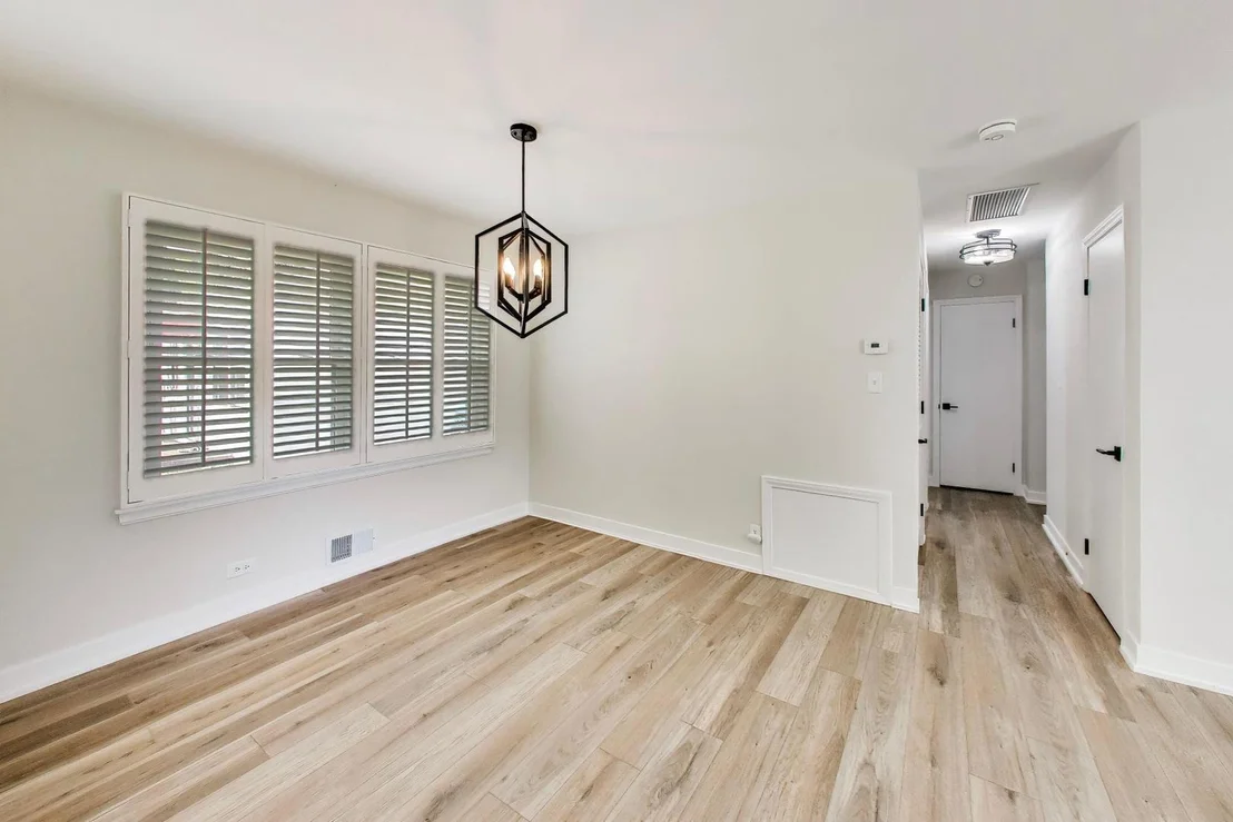 Photo of 321 N Fairview Avenue