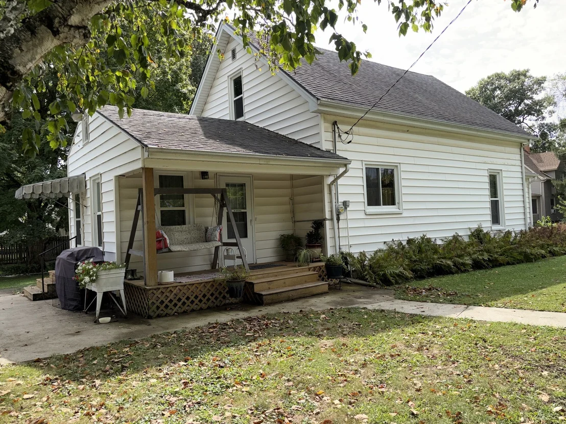 Photo of 211 N Seminary Street