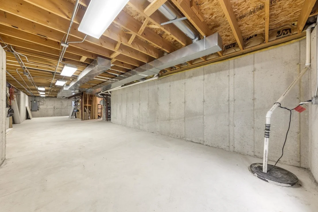 Photo of 2855 Clara Avenue