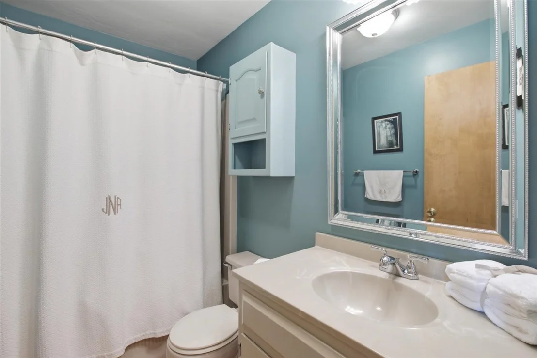 Photo of 2501 Robincrest Lane