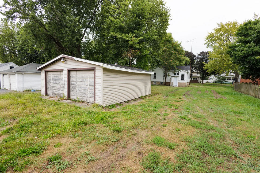 Photo of 1065 S 4th Avenue