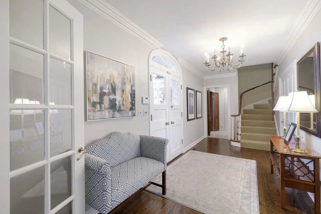 Photo of 1115 Golfview Lane