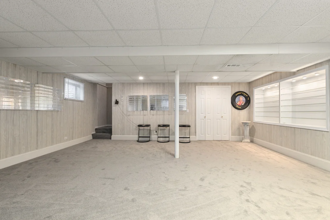 Photo of 9342 Sutton Place