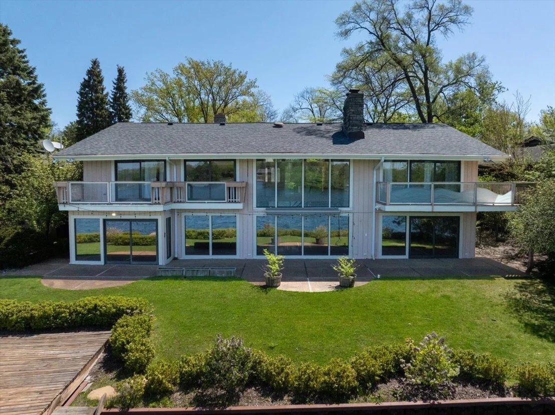 Photo of 2100 Valley Lo Lane