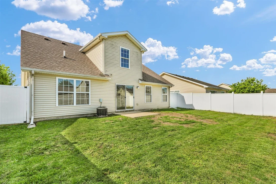 Photo of 702 Newton Drive