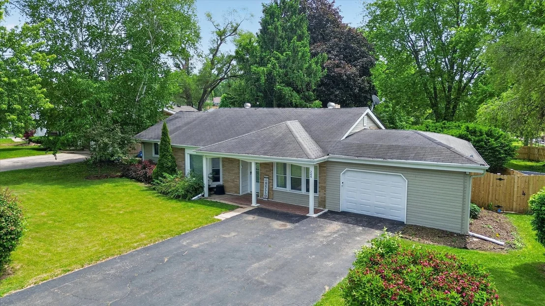 Photo of 249 Hickory Lane