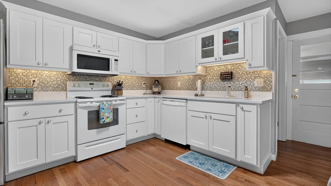 Photo of 1402 Maplewood Drive