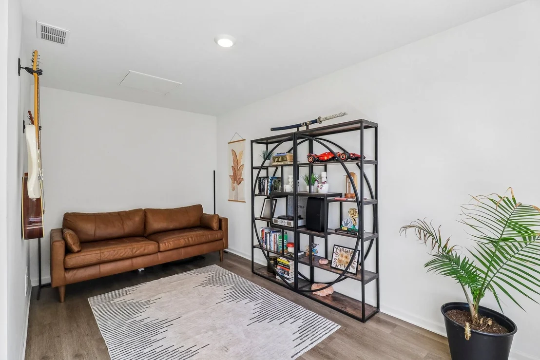 Photo of 352 Summit Circle