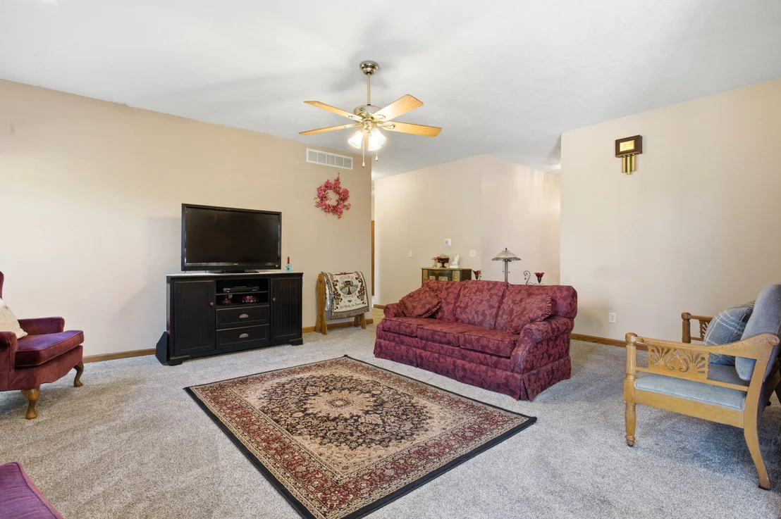 Photo of 2102 Laurel Park Place