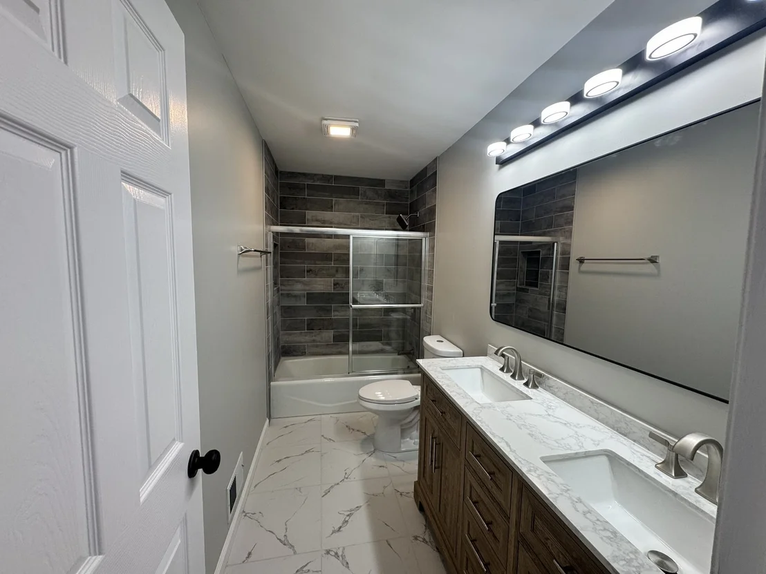 Photo of 940 Tanglewood Drive