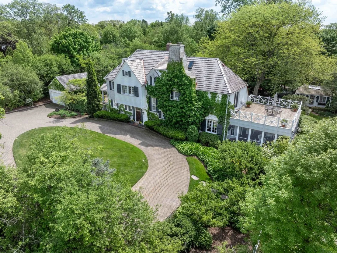Photo of 844 Hibbard Road