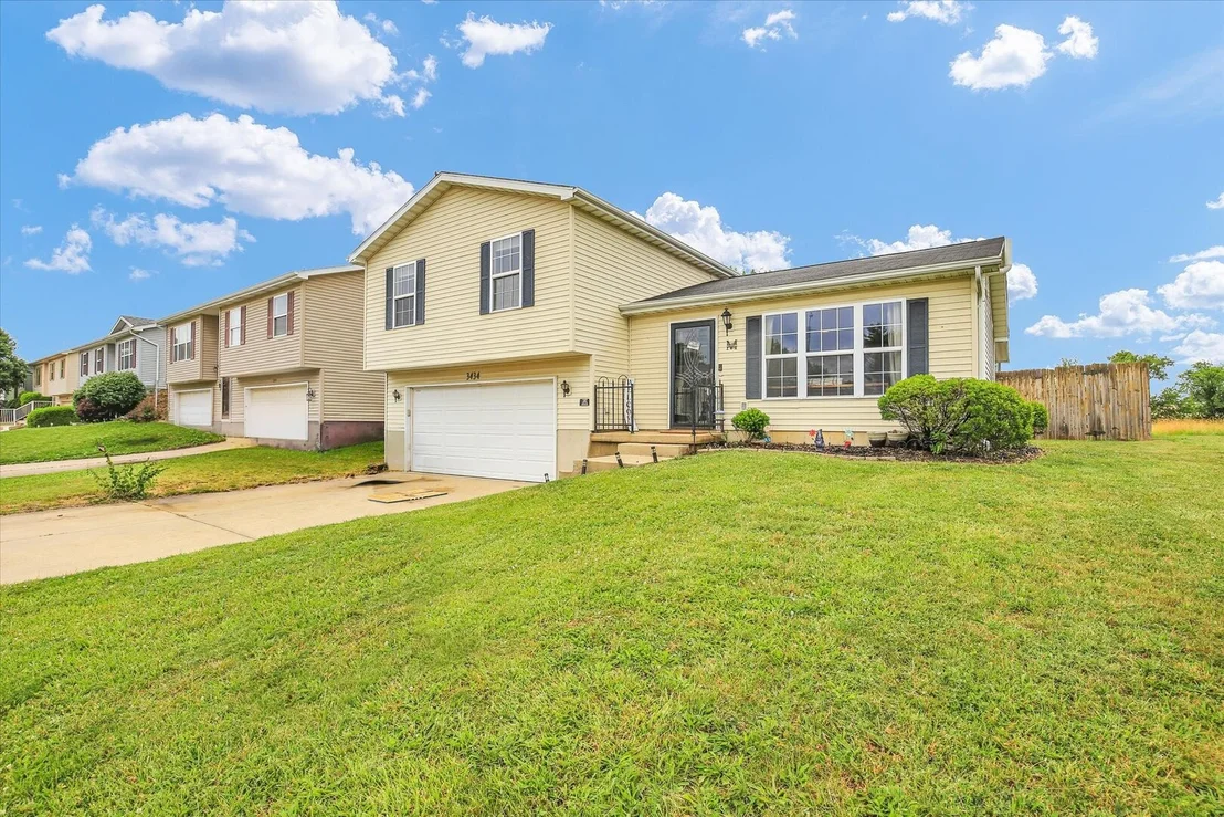 Photo of 3434 Monarch Drive