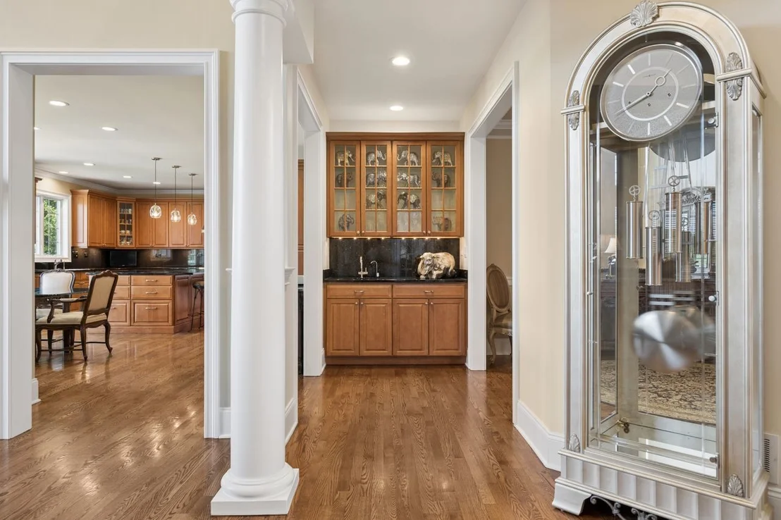 Photo of 1029 Ridgeview Drive