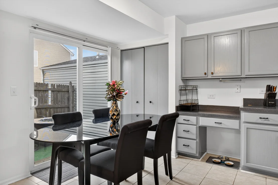 Photo of 939 Four Seasons Boulevard