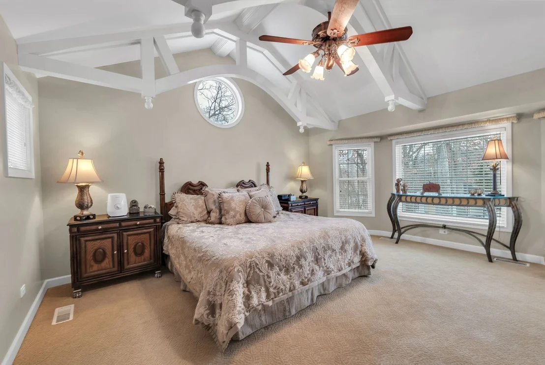 Photo of 10 Deerpath Lane