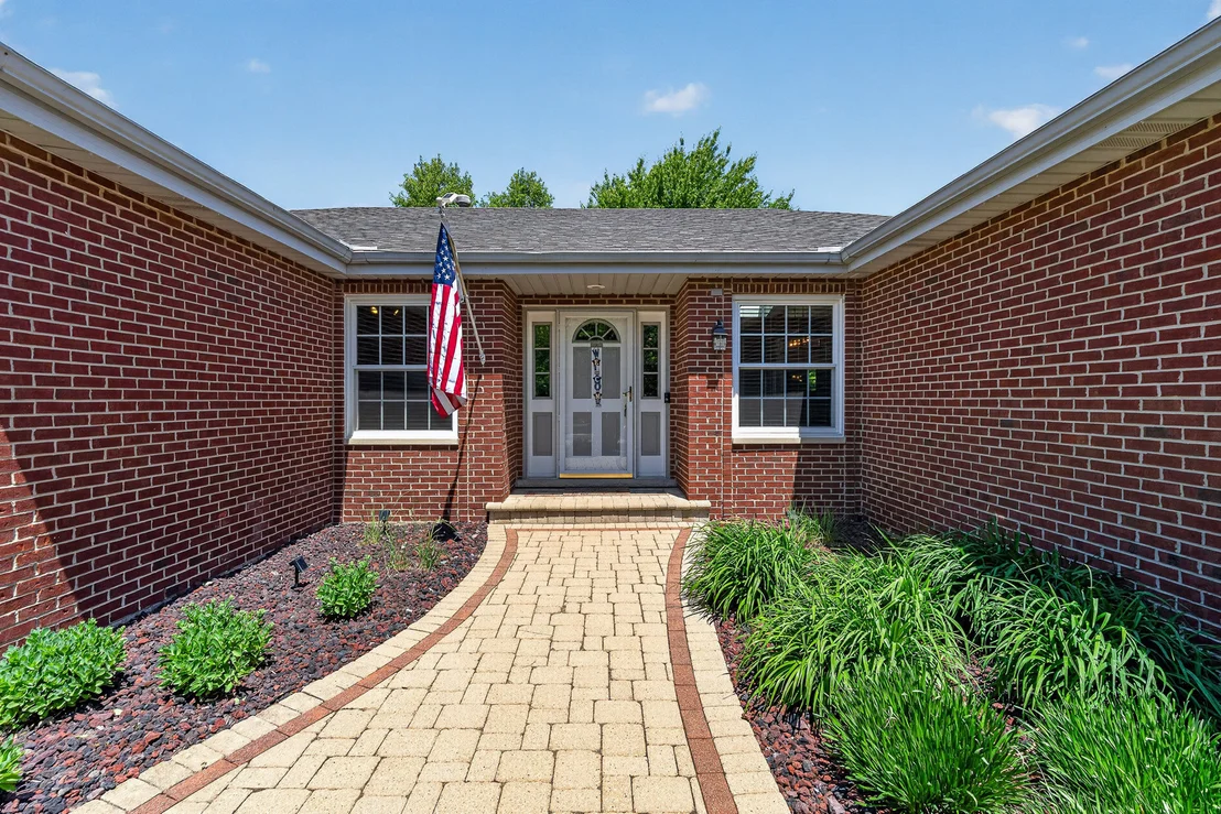 Photo of 16946 Mohican Drive