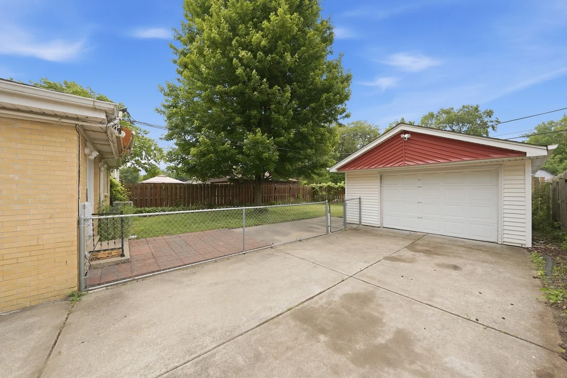 Photo of 3861 153rd Place