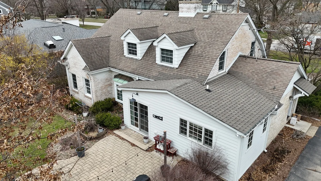 Photo of 822 E Liberty Drive