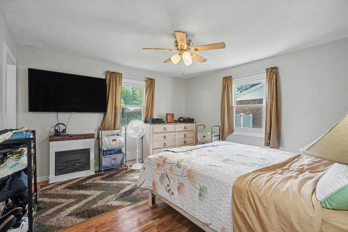 Photo of 1044 Pinecrest Drive