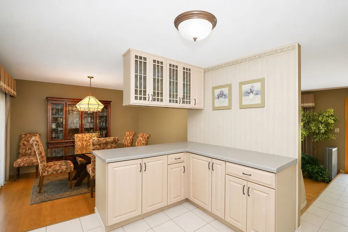 Photo of 917 W Army Trail Boulevard