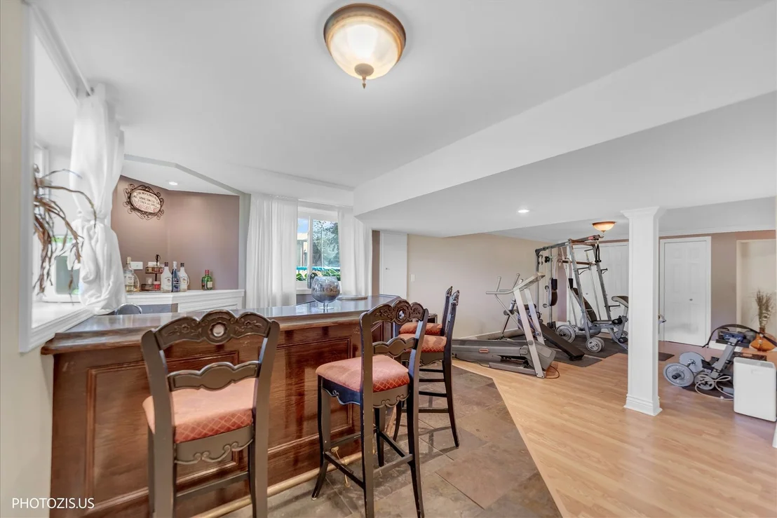 Photo of 80 CHESTNUT Court