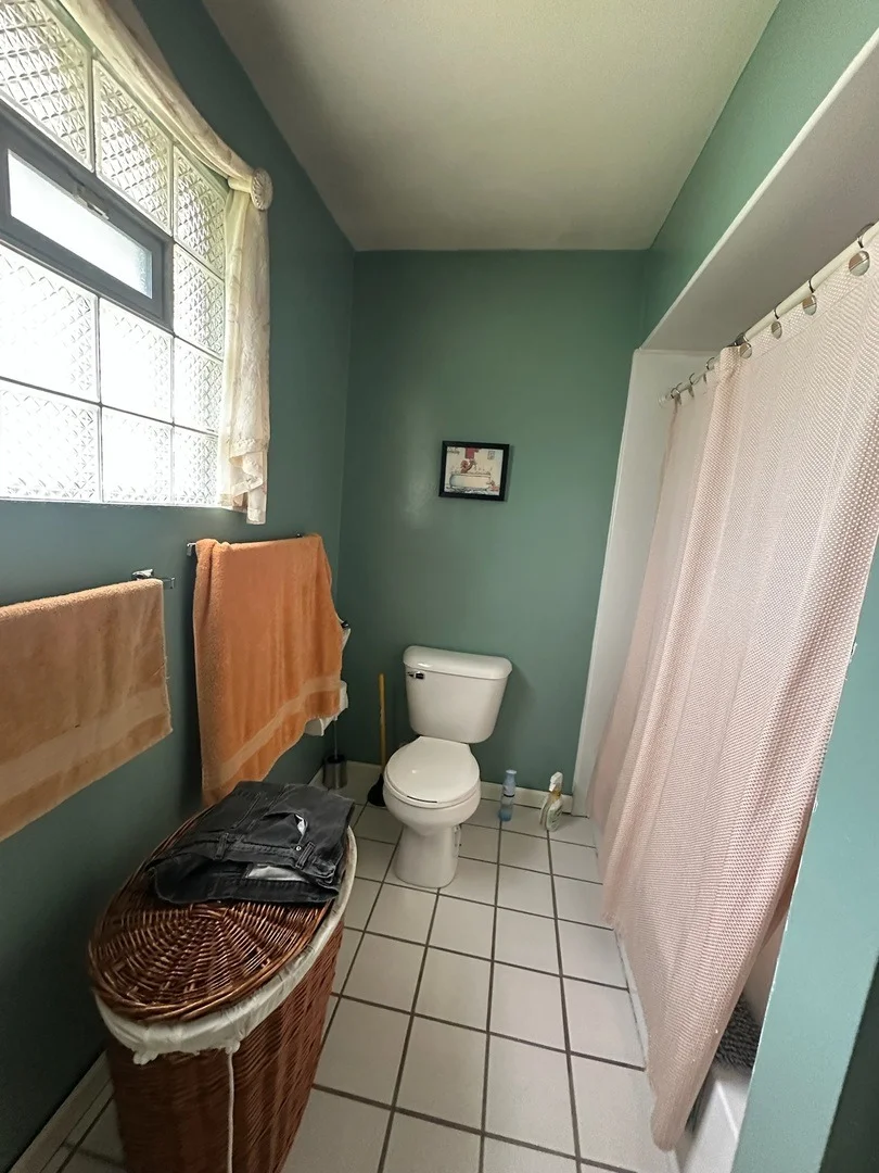 Photo of 17871 Locust Street