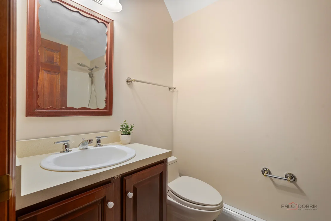 Photo of 807 Burris Avenue