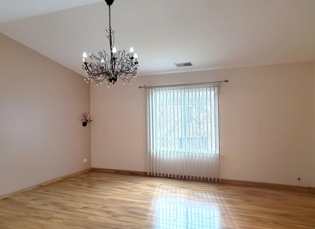 Photo of 641 W JONATHAN Drive