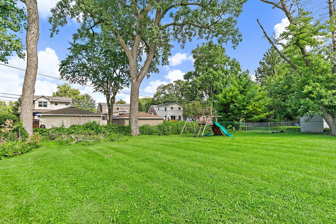 Photo of 369 N Walnut Street