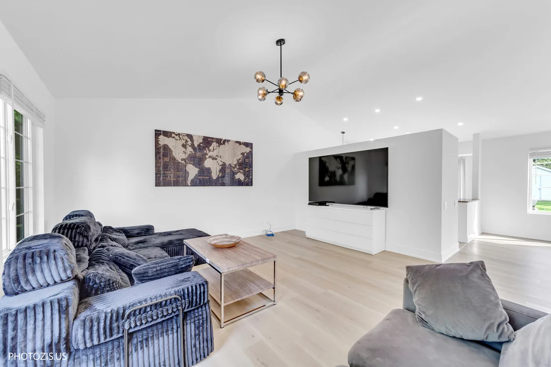 Photo of 235 Aberdeen Drive