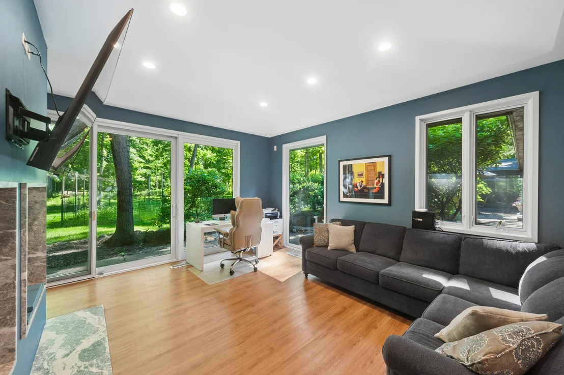 Photo of 3035 Blackthorn Road