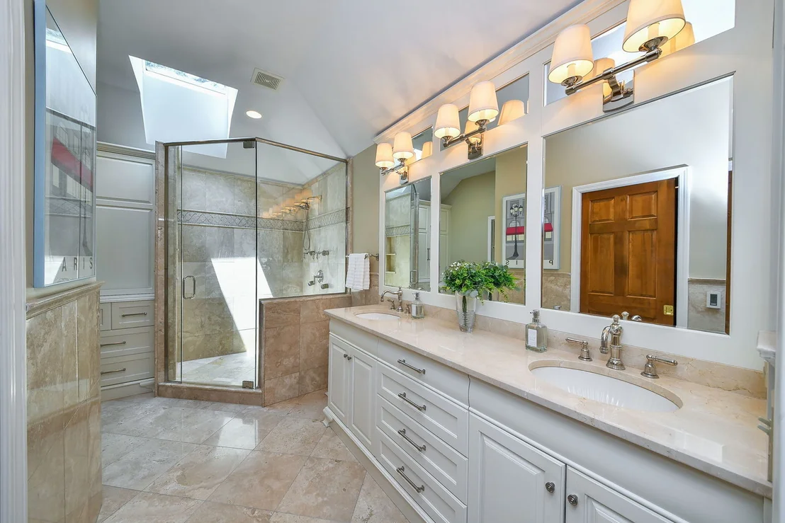 Photo of 571 Apple River Drive
