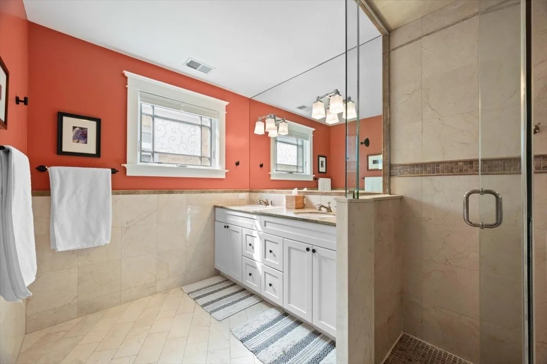 Photo of 1119 Oak Avenue