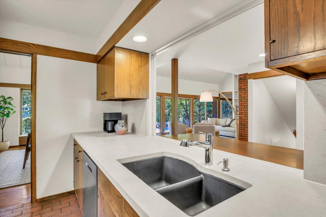 Photo of 10 Carriage Way
